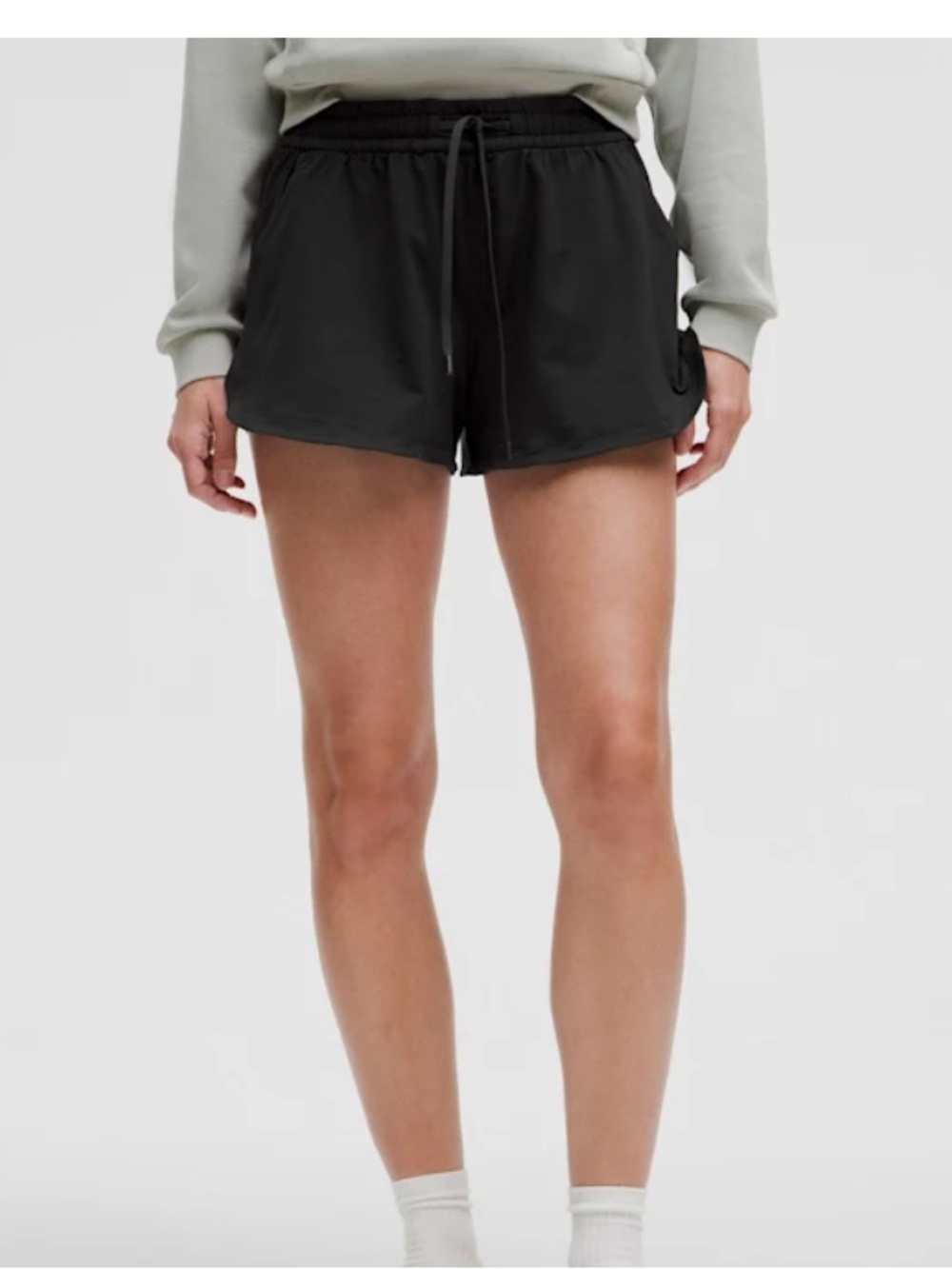 NWOT - Lululemon Soft Jersey Mid-Rise Curved-Hem Short 3" - Size XL